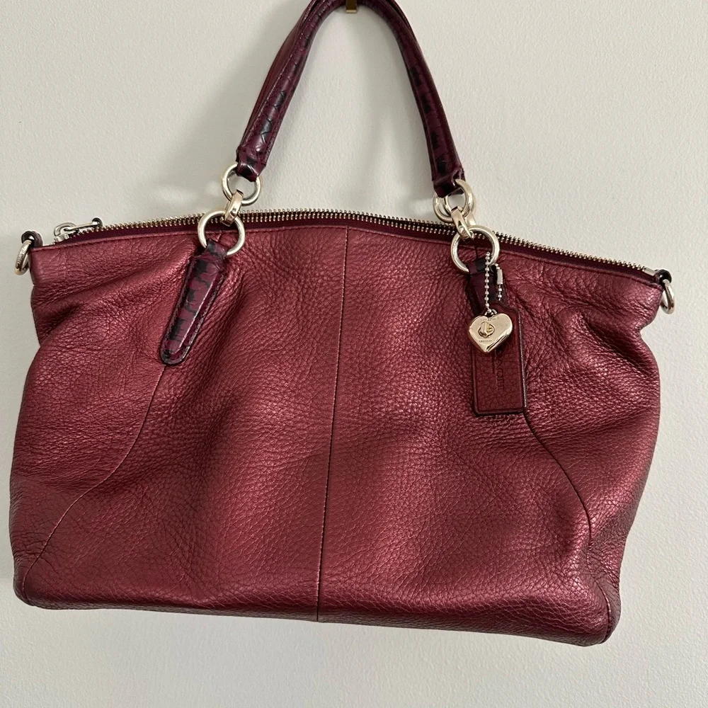 Coach Small Kelsey Satchel Bag (crossbody strap included) - Picture 2 of 4